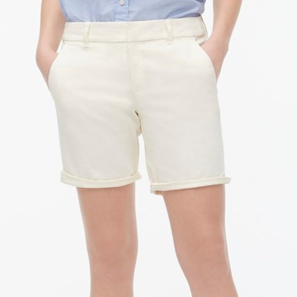 J.Crew NWT 9" Bermuda Chino Shorts size 4 - Picture 3 of 11